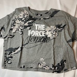 Nike - The Force is Female cropped tee